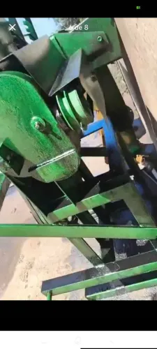 Estou vendendo esse triturador forrageiro 