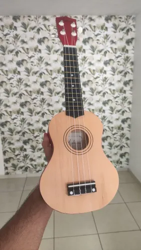 Ukulele 4 Cordas - Cor Madeira Natural