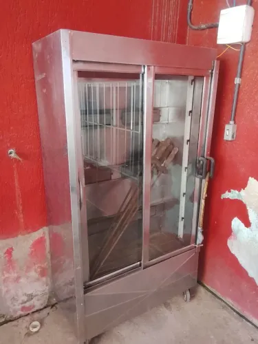 Máquina de assar frango