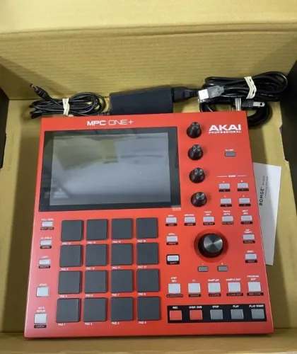 AKAI MPC ONE PLUS
