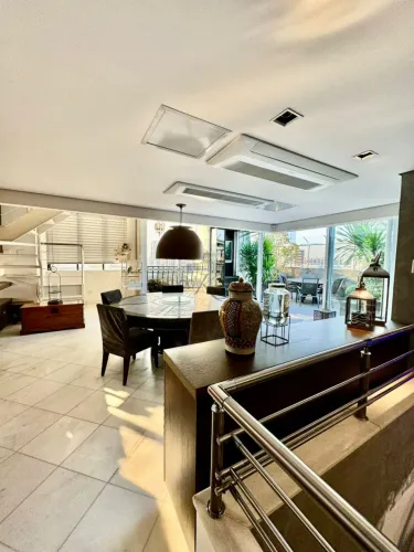 Cobertura Duplex - Campo Belo - 4 Suítes - 400m².
