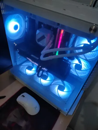 PC Gamer Ryzen 7 5700X3D + RTX 3080 + 32GB RAM + 2TB SSD