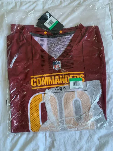 Camisa NFL Washington Commanders + Brinde Exclusivo Fanatics