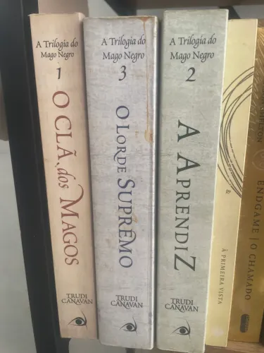 trilogia do magos