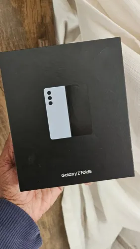 SAMSUNG GALAXY Z FOLD 5