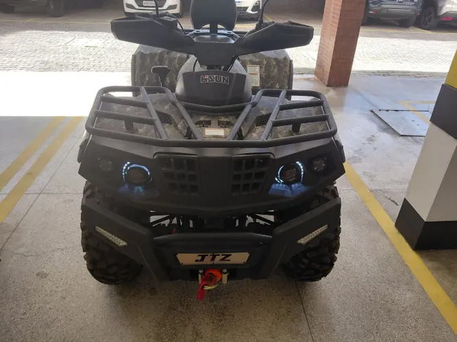 Vendo quadriciclo Hisun Tactic 400i Camo