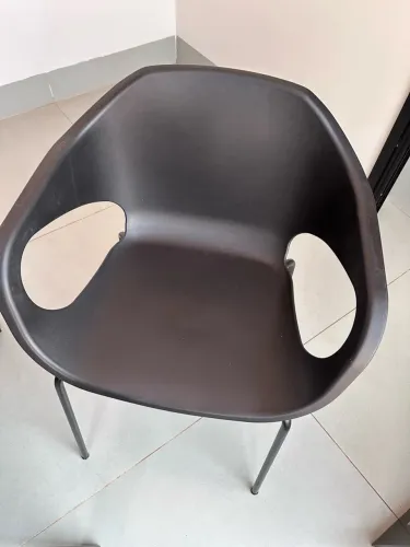 Vendo 4 cadeiras Cadeira Cavaletti Stay Pretas ano Fabricação 2024