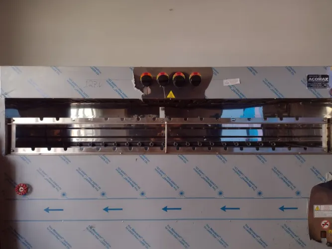 Churrasqueira industrial eletrica a gás, 35 espetos, com nota original, nunca foi usada