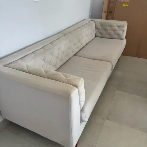 Excelente sofá de 3 lugares da Jacaúna 
