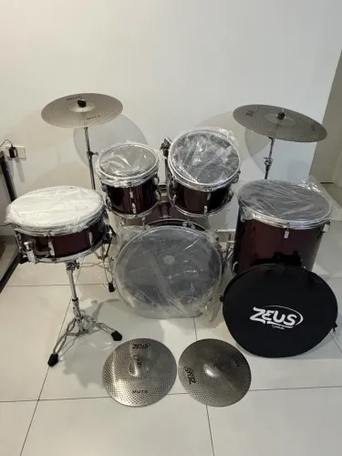 Bateria Pearl Roadshow 5 Peças + Pratos Zeus Mute + Kit Silent | Peles Originais Sem Uso