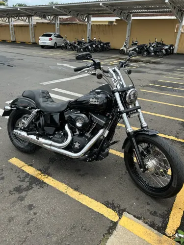 Harley Davidson Dyna Street Bob