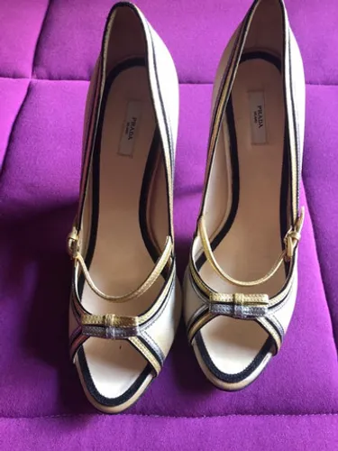 Sapato Prada original com Swarovski - numero 36