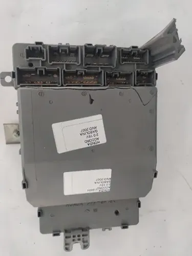 Caixa de Fuzivel Honda accord 2.0 ano 2002 a 2007