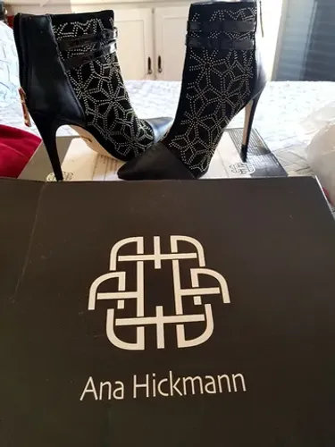 Bota Ana Hickmann nova calça perfeitamente pra quem usa 38