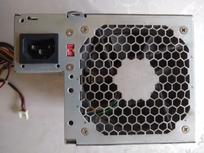 Fonte HP PS-6241.