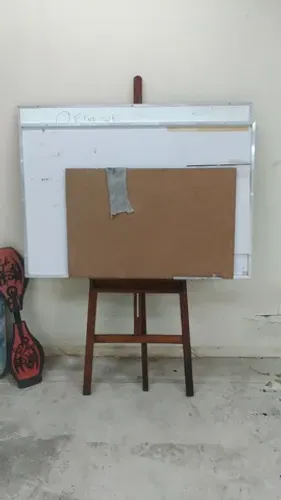 Quadro branco 0,90m x 1,20m, original, no estado.