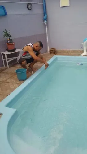 Limpeza e manutenção de piscina 