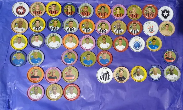 Colecao tazos de metal footcap