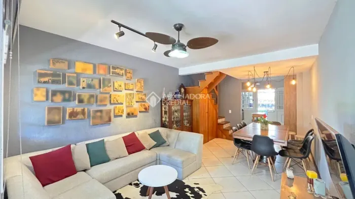 Casa 3 quartos novos Condomínio La Fuente.