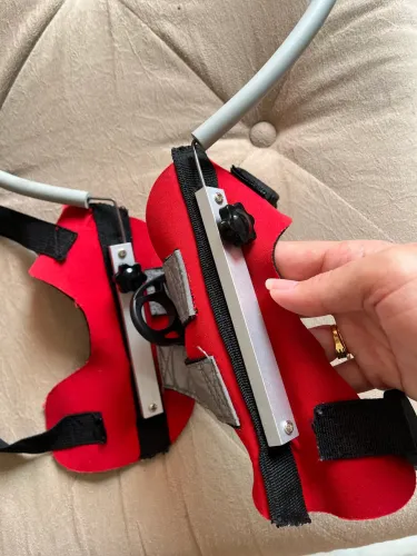 VENDO COLEIRA ANTI IMPACTO PARA CACHORRO CEGO TAM M 