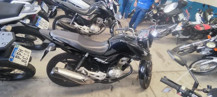 Honda CG FAN 160 preta 2024 Shalon veículos Cariacica