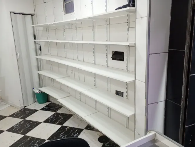Vendo prateleiras comercial