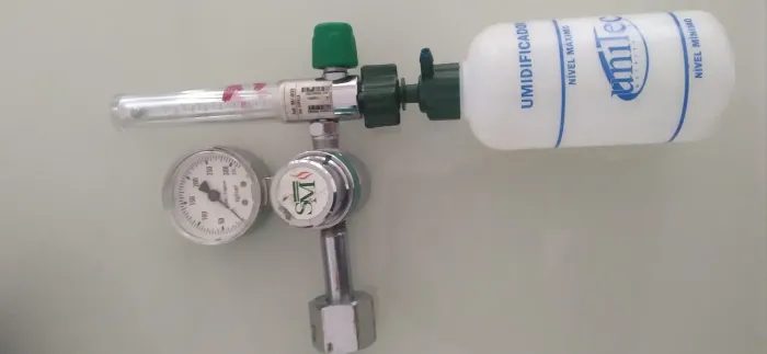 Equipamento para cilindro de 02, que usa oxigênio em casa