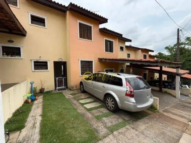 Casa de Condomínio com 3 Quartos, sendo 1 Suíte à venda, 89 m² por R$ 310.000 - Condomínio