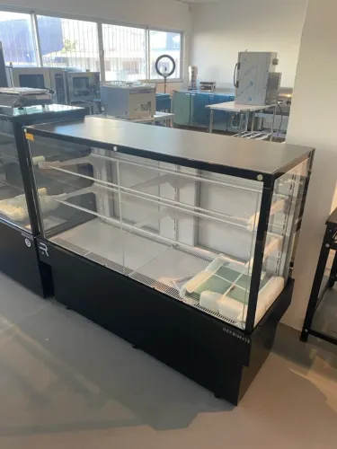 Vitrines Refrigeradas para Confeitaria e Padaria