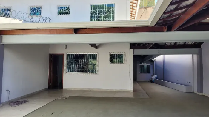 CASA 3 QUARTOS, SUITE, APARECIDA