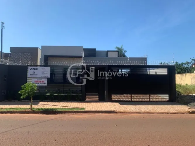 Venda de Casa Impecável em Campo Grande-MS, Bairro Parque Residencial Rita Vieira: 3 Quart