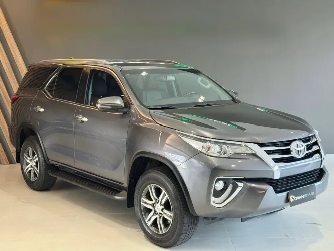 Toyota Hilux SW4 SRV 4X2 2.7 Flex 16V Aut. 2019