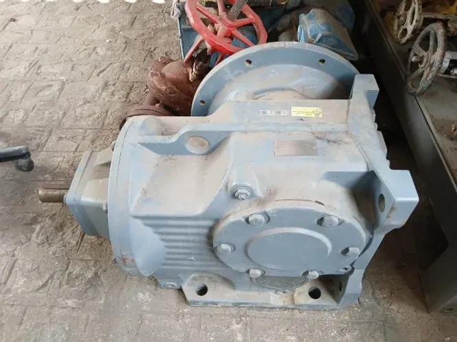 SEW Eurodrive Redutor KF127 AD7