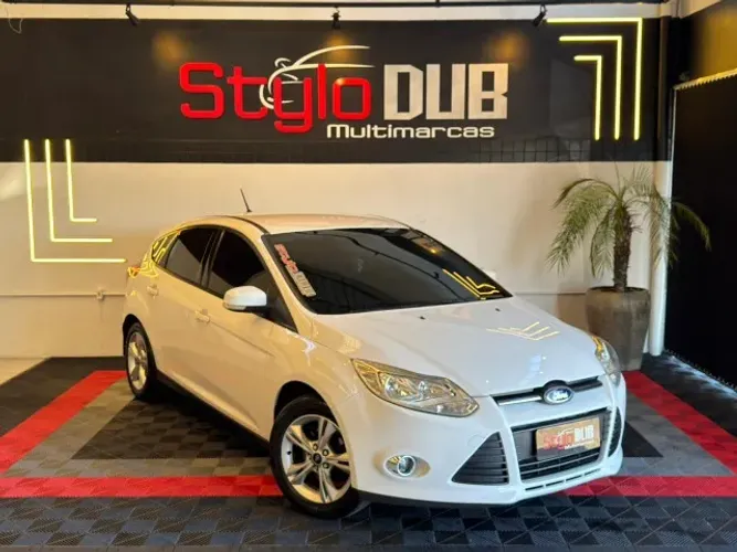Ford Focus 1.6 S/se/se Plus Flex 8v/16v 5P 2015