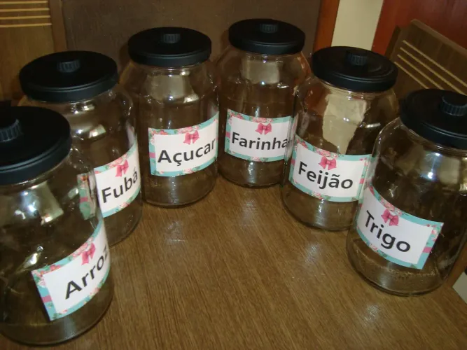 Potes de vidro para mantimento