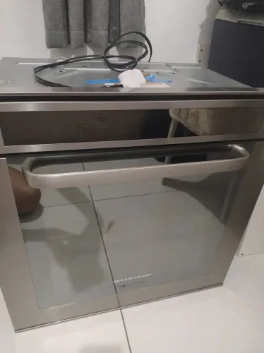 Forno Brastemp Gourmet 67L - Inox e Vidro Espelhado