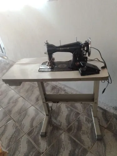 Máquina doméstica com caseador 