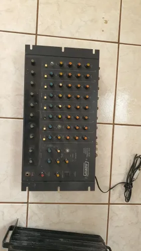 Mesa de Som Chorus MX-800