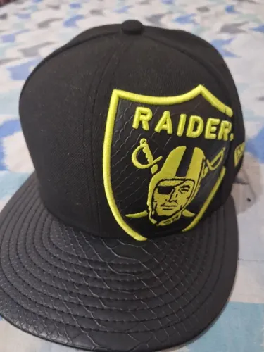 Boné New Era Raiders Preto tamanho 71/8 56,8 cm 