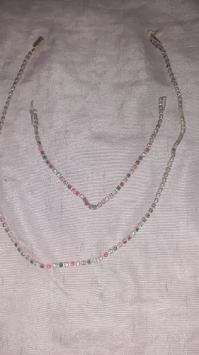 1 Colar e pulseira de Pedrarias Coloridas