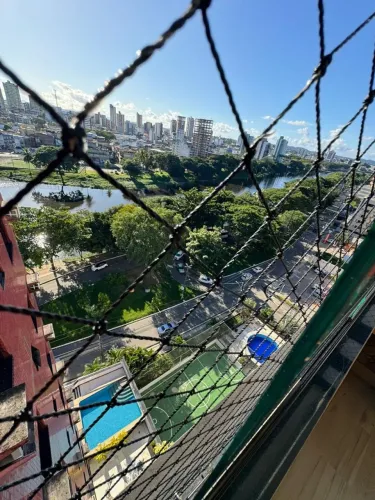 Apartamento com 3 suítes e Dependência