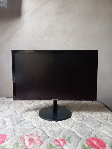 Monitor Samsung 21" Full HD preto 60hz (pouco tempo de uso)