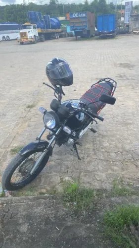 Moto Fan 125 2010 na partida 