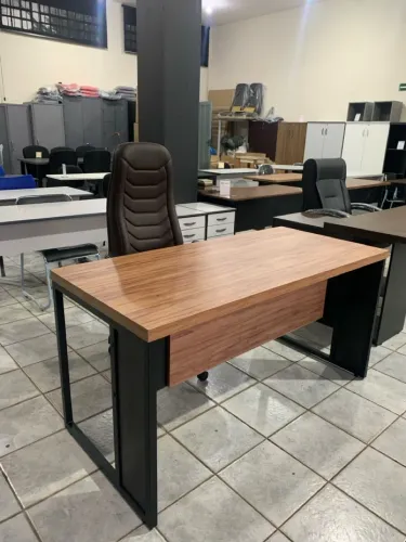 Mesa Retangular Perola 40mm