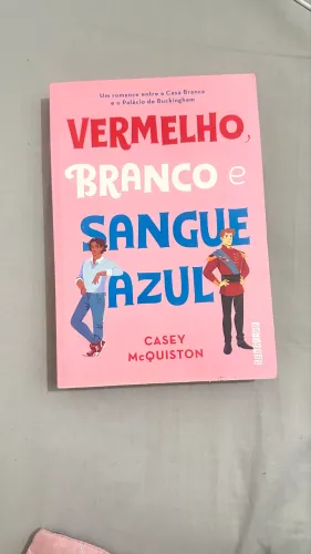 Livro: Vermelho Branco e Sangue azul