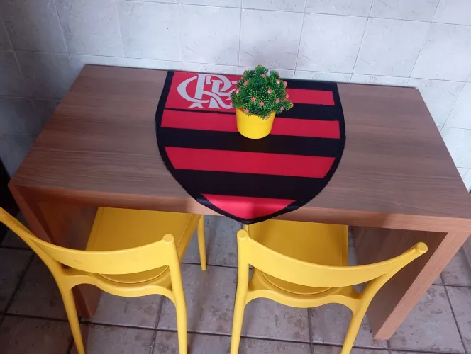 Mesa de cozinha/escritório como preferir