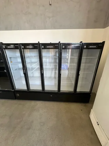 Auto serviço 5 portas resfriados 1630 litros refrimate 