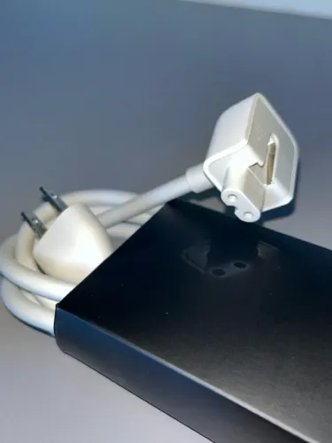 Cabo de Extensão Original Apple para Carregador MacBook - 125V 2.5A