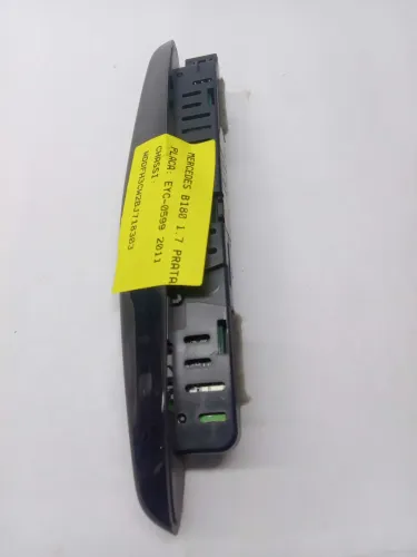 Luz Auxiliar Estacionamento Mercedes B180 2011 A0015424723