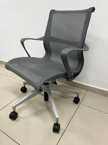Cadeira Herman Miller Setu Grafite (Várias unidades)